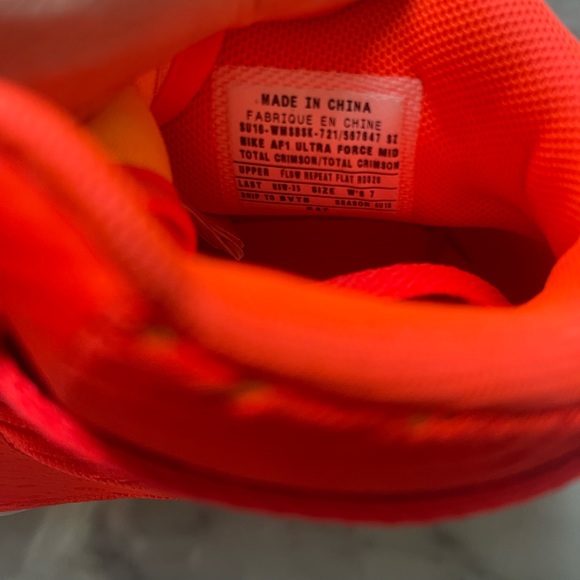 NWT Nike Womens AF1 Ultra Force Mid Total Crimson size 7 - Picture 4 of 4